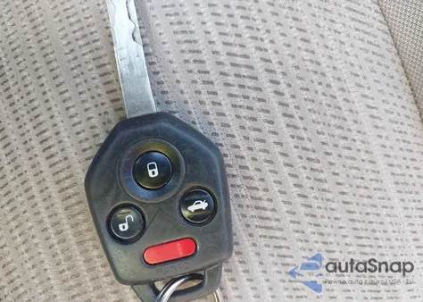 2014 Subaru Outback 2.5I Premium z USA, uszkodzony, nr VIN 4S4BRCDC2E3315520